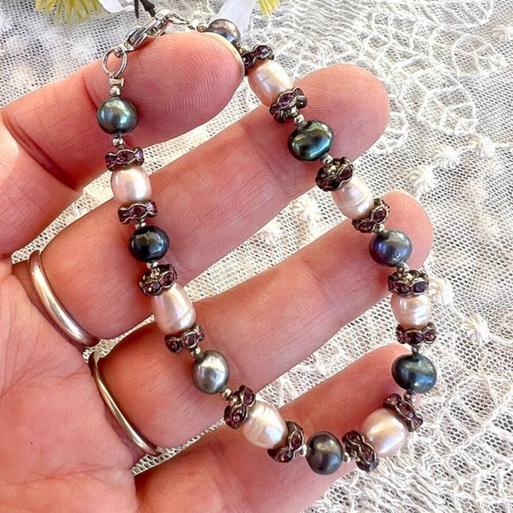 Vintage Pearl and Crystal Roundel bracelet - Picture 2 of 11